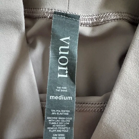 Vuori Daily Legging - Picture 3 of 9